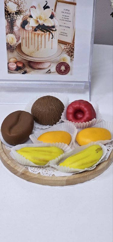 Корпусные десерты манго и кокос